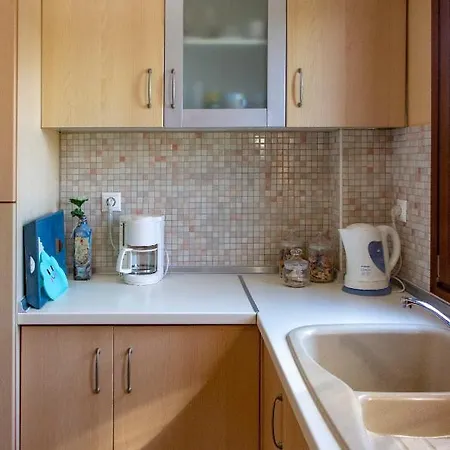 בית נופש Seaview Maisonette *