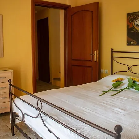 Seaview Maisonette *